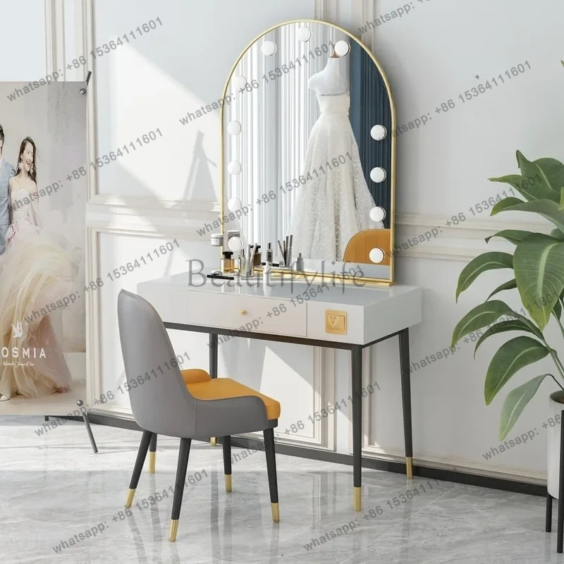 Beauty And Makeup Studio - Mesa de maquillaje con espejo de