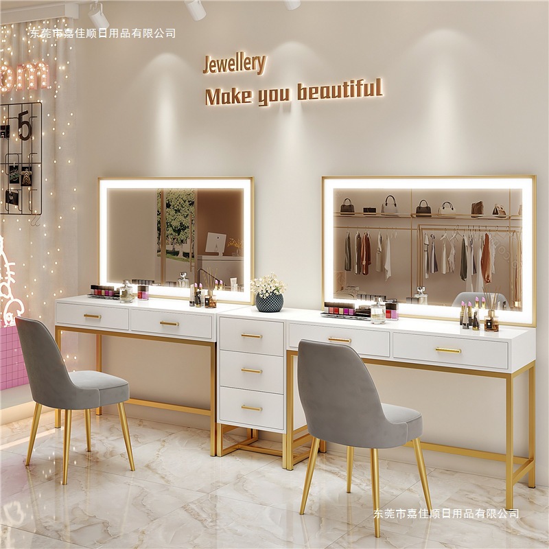 Estudio de artista de maquilla - Beauty And Makeup Studio reseña y precio